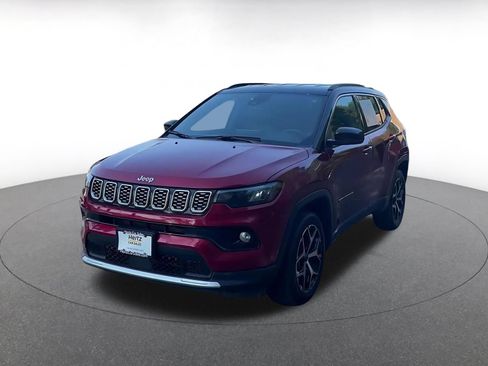 Used 2025 Jeep Compass Limited AWD/4WD image 7