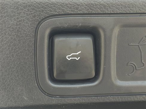 Used 2024 Lincoln Navigator L 4WD image 28