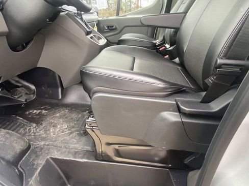 New 2026 Ford Transit 250 148 Medium Roof RWD image 13