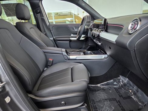 Certified 2026 Mercedes-Benz GLB 250 image 19
