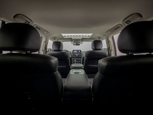 Used 2024 INFINITI QX80 Luxe AWD/4WD image 11