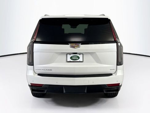 Used 2022 Cadillac Escalade Sport Platinum AWD/4WD image 6