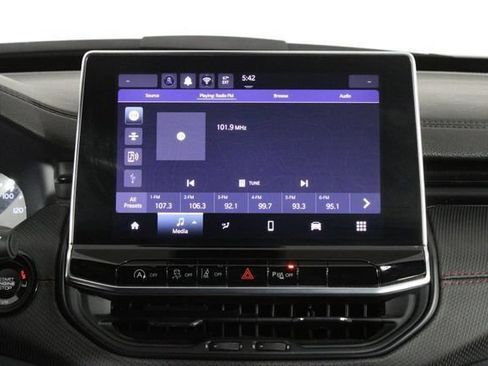 Used 2024 Jeep Compass Trailhawk AWD/4WD image 34