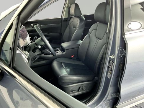 Used 2024 Kia Sorento S w/ Panoramic Sunroof Package FWD image 21