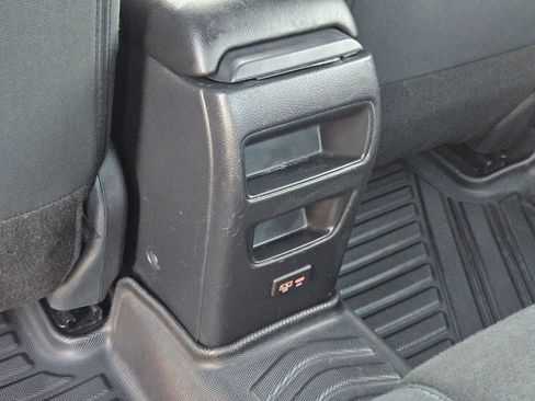 Used 2019 Nissan Sentra SR image 26