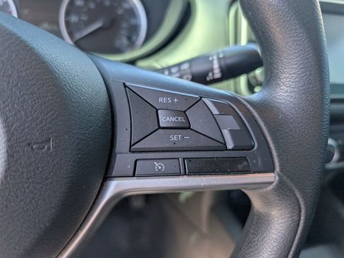 Used 2021 Nissan Versa S FWD image 13