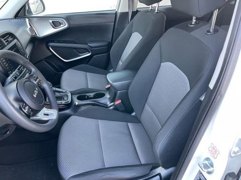 Used 2024 Kia Soul LX w/ Option Group 015 image 12