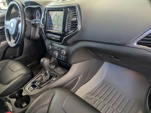 Used 2021 Jeep Cherokee Limited AWD/4WD image 25