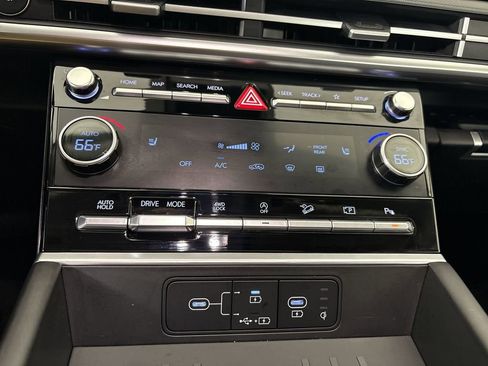 Used 2025 Hyundai Santa Fe XRT AWD/4WD image 17