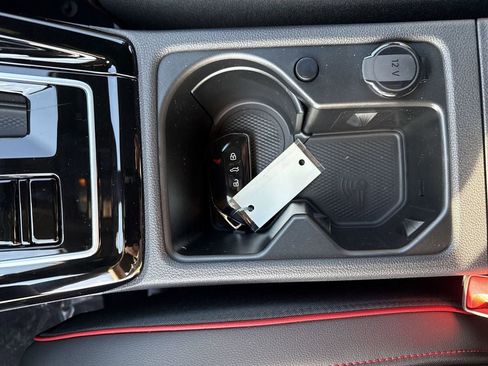 New 2026 Volkswagen GTI SE FWD image 37