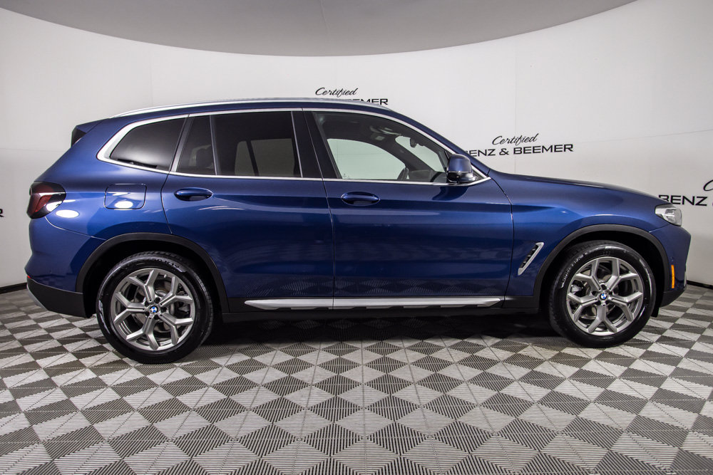 Used 2023 BMW X3 sDrive30i w/ Premium Package RWD image 3