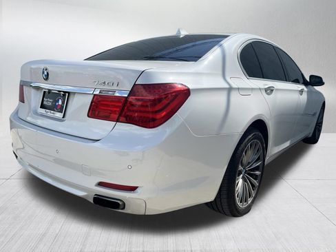 Used 2012 BMW 740i RWD image 9