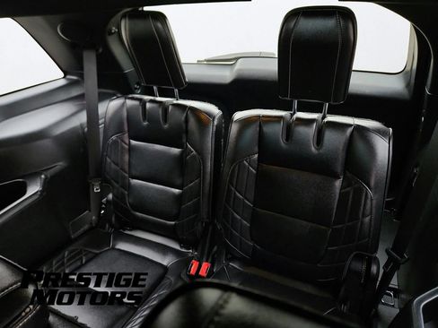 Used 2016 Ford Explorer Platinum AWD/4WD image 15