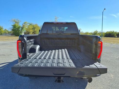 New 2026 GMC Sierra 2500 AT4 w/ Technology Package image 11