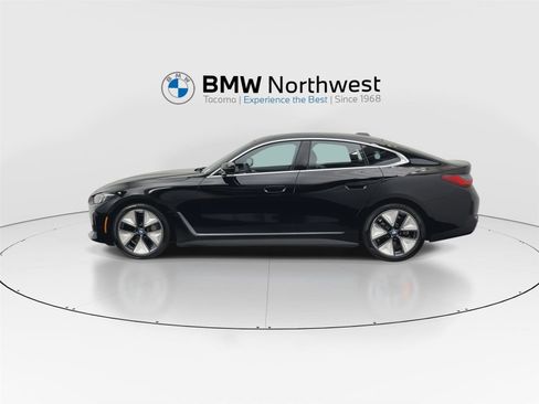 Used 2025 BMW i4 xDrive40i w/ Parking Assistance Package image 11