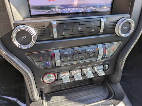 Certified 2020 Ford Mustang Coupe RWD image 25