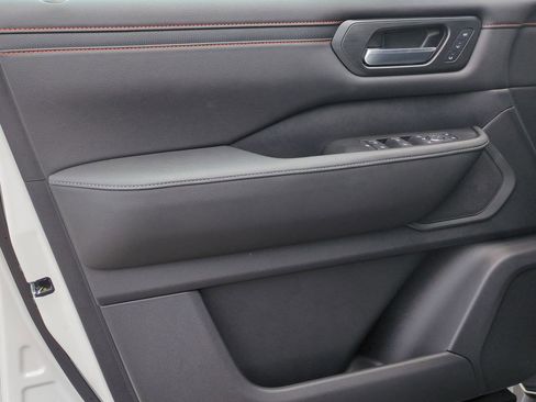 New 2025 Nissan Armada PRO-4X w/ Pro-4X Premium Package image 11