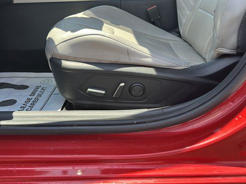 Used 2021 Hyundai Elantra Limited FWD image 10
