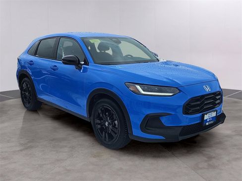 Certified 2026 Honda HR-V Sport image 3