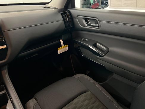 New 2026 Nissan Pathfinder SV AWD/4WD image 10