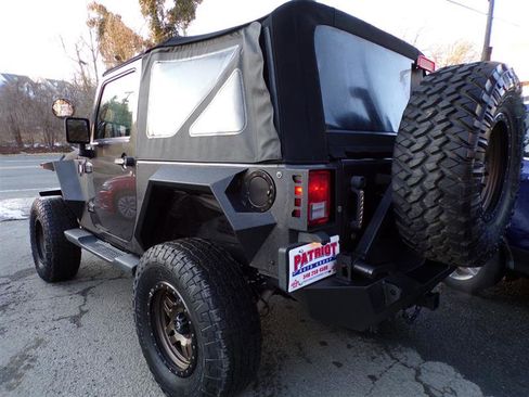 Used 2014 Jeep Wrangler Sport w/ Quick Order Package 24S AWD/4WD image 27