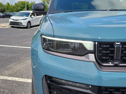 New 2026 Jeep Grand Cherokee Summit AWD/4WD image 7