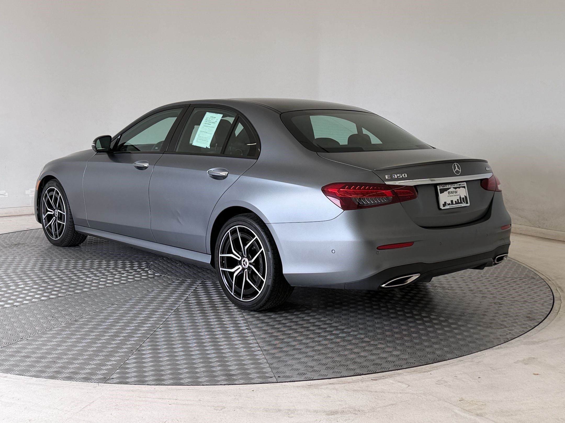 Used 2022 Mercedes-Benz E 350 4MATIC Sedan image 3