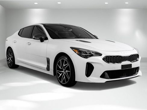 Used 2022 Kia Stinger GT-Line w/ Sun & Sound Package image 8