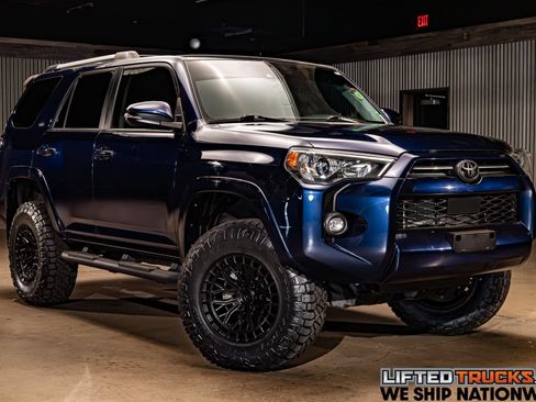 Used 2024 Toyota 4Runner SR5 Premium AWD/4WD image 1