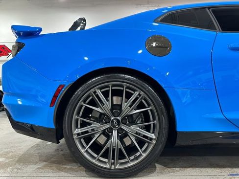 Used 2022 Chevrolet Camaro ZL1 RWD image 14