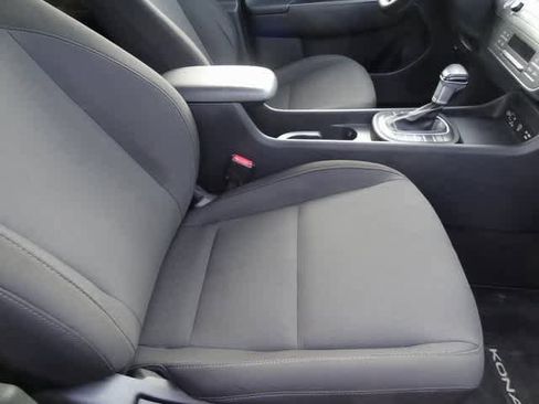 Used 2024 Hyundai Kona SEL image 25