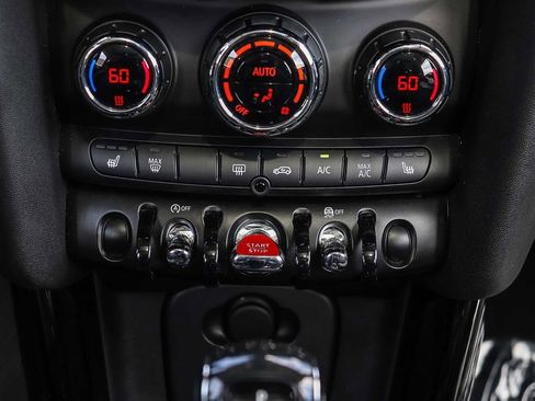 Used 2023 MINI Cooper 4-Door Hardtop FWD image 22
