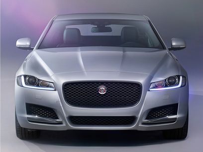 Used 2018 Jaguar XF Premium
