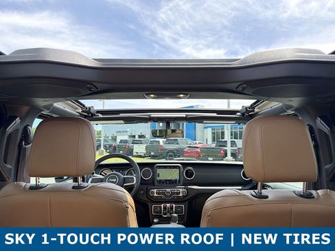 Used 2023 Jeep Wrangler Unlimited Sahara w/ Cold Weather Group AWD/4WD image 42