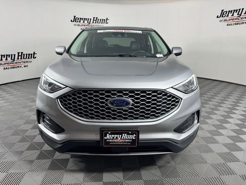 Used 2023 Ford Edge SEL w/ Convenience Package AWD/4WD image 4