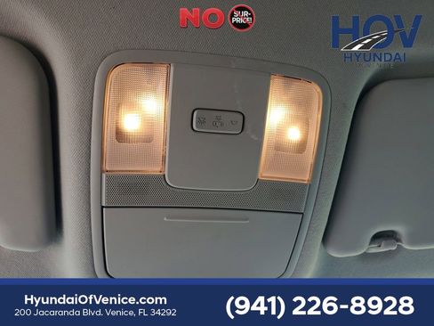 Used 2023 Kia Soul LX w/ LX Technology Package FWD image 31