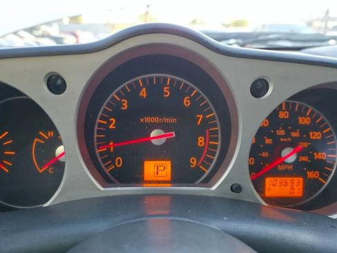 Used 2008 Nissan 350Z Touring image 17