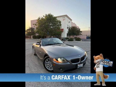 Used 2005 BMW Z4 2.5i RWD image 2