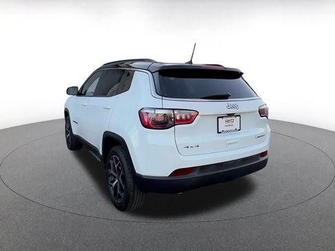Used 2025 Jeep Compass Limited AWD/4WD image 11