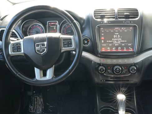 Used 2017 Dodge Journey Crossroad image 4