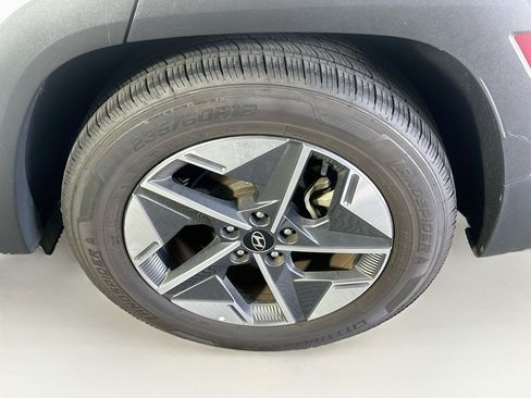Used 2025 Hyundai Tucson SEL FWD image 11