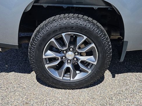 Certified 2023 Chevrolet Silverado 1500 LT AWD/4WD image 9