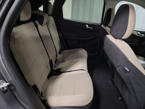 Used 2021 Ford Escape SE image 23