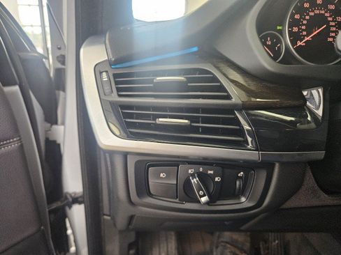 Used 2018 BMW X5 xDrive35i w/ M Sport Package AWD/4WD image 31