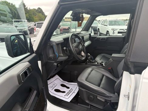 Used 2024 Ford Bronco Black Diamond AWD/4WD image 7