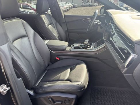 Used 2021 Audi Q8 Premium Plus w/ Premium Plus Package AWD/4WD image 23