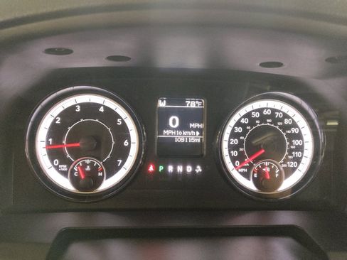 Used 2021 RAM 1500 Classic SLT RWD image 23