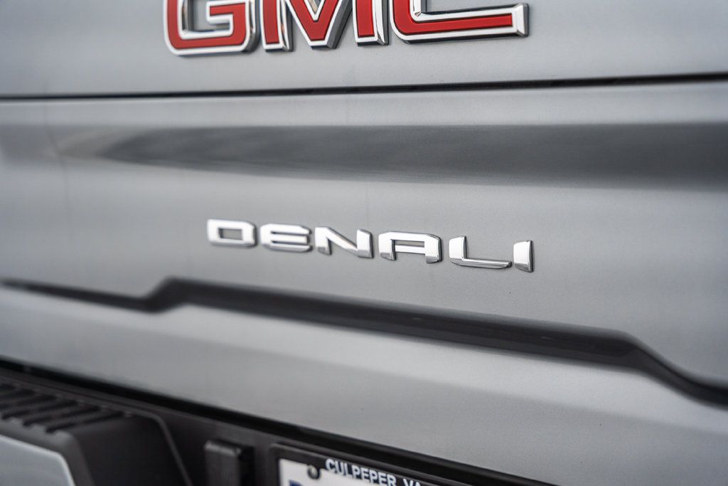 Used 2025 GMC Sierra 3500 Denali w/ Denali Reserve Package AWD/4WD image 9