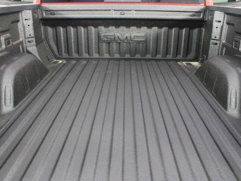 New 2026 GMC Sierra 1500 SLT image 22