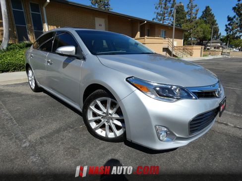 Used 2014 Toyota Avalon Limited FWD image 5